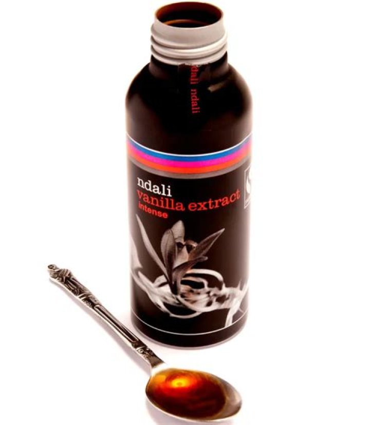 Can I add vanilla extract to rum?