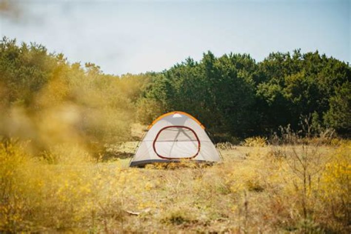 Can I camp in Canyonlands?