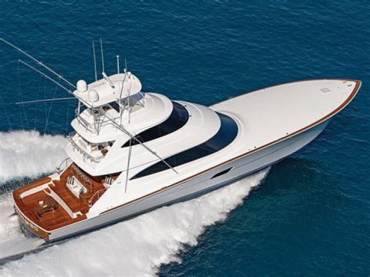 Can yachts be leased?