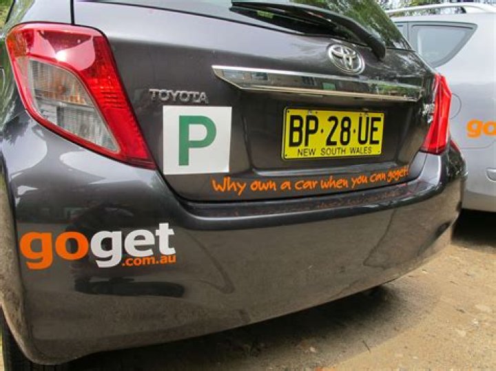 Can you get fined for having P plates on NSW?