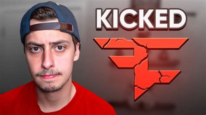 Did FaZe adapt get kicked from FaZe?