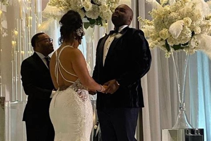 Did Rose and Miles ever get married?