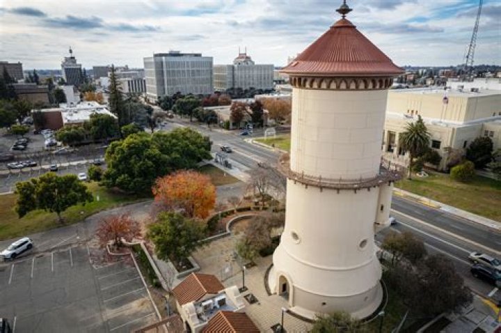 Did the water tower on Grand Designs sell?