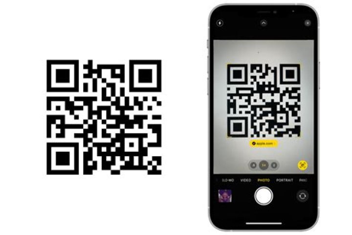 Does BlackBerry have QR scanner?