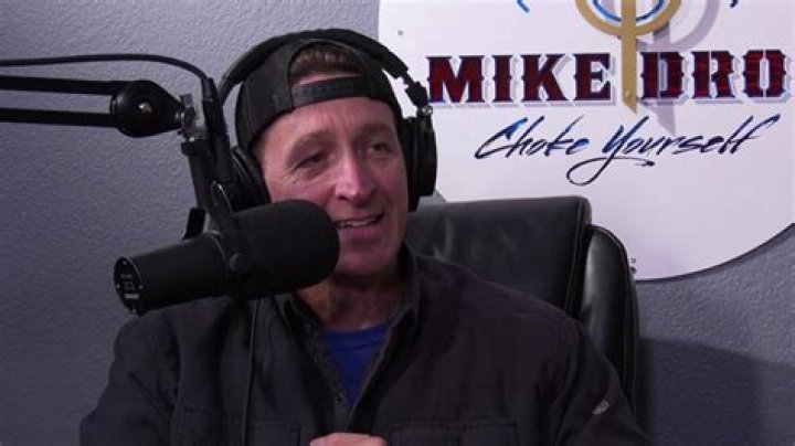 Does Clint Emerson have a podcast?