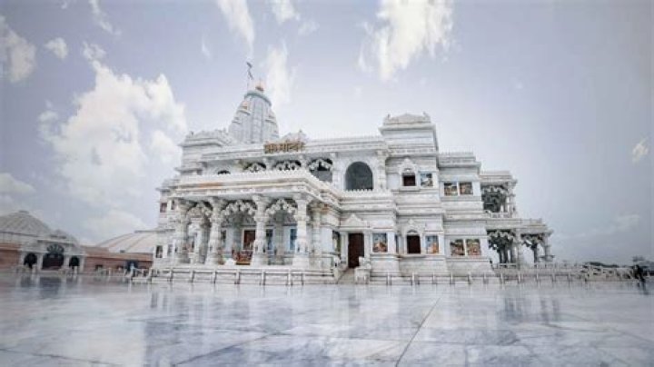 Does New Vrindaban still exist?