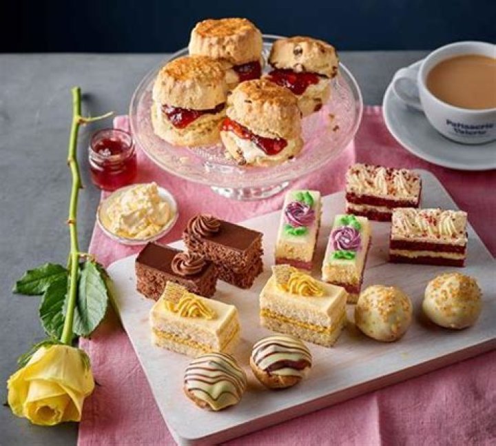 Does Patisserie Valerie do afternoon tea?