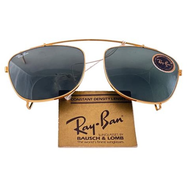 How can I tell if my Ray Bans are fake?