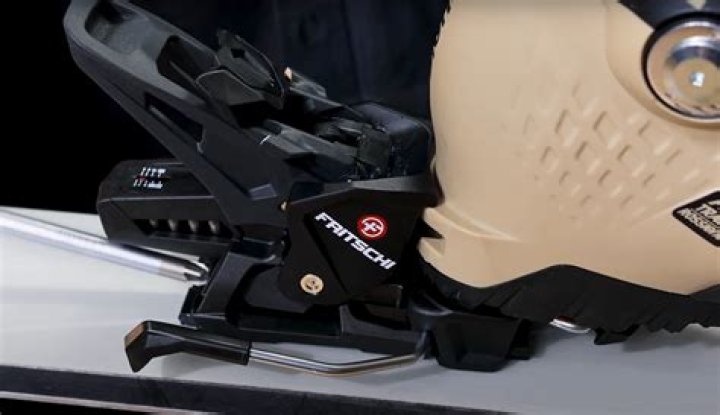 How do you adjust Fritschi Freeride bindings?
