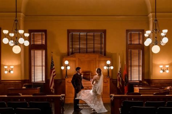How do you get married at the courthouse in Waco Texas?