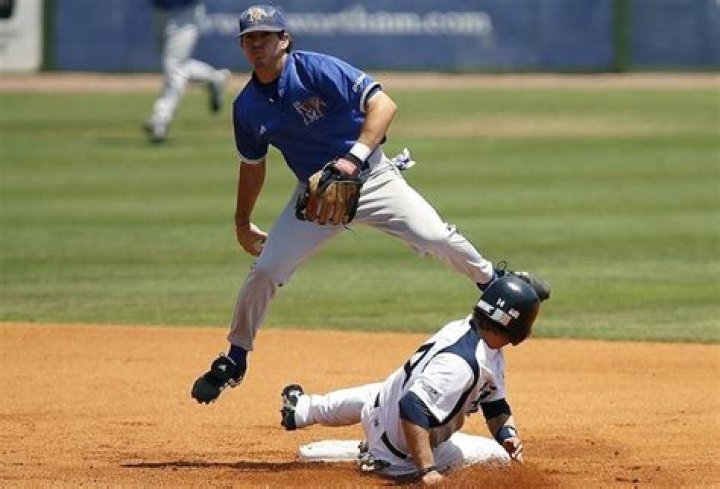 How do you get on a collegiate summer baseball team?