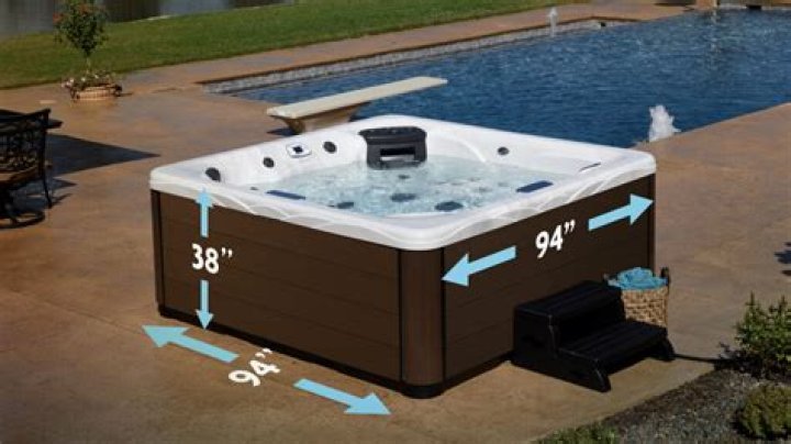 How do you maintain a Jacuzzi hot tub?