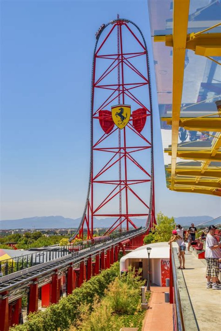 How many Gs is the Ferrari roller coaster?