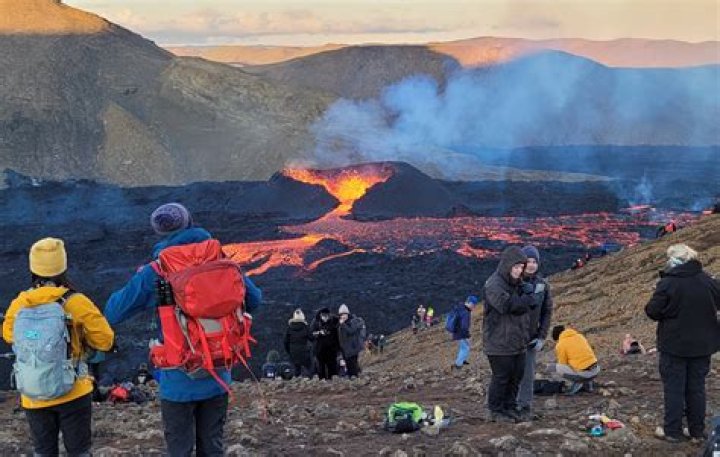 How many people have died from volcanoes in Iceland?