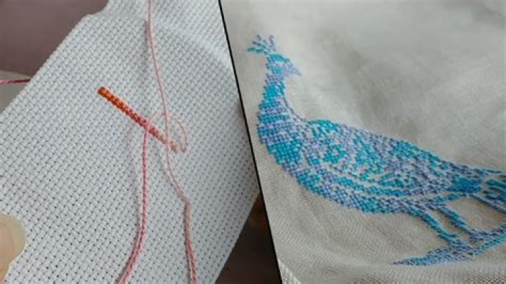 Is Aida or linen better for cross stitch?