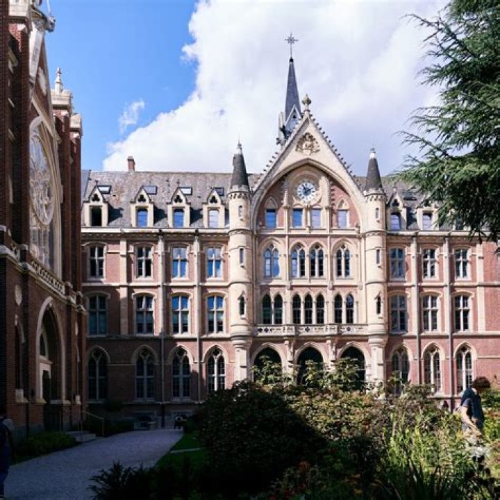 Is Lille university good?