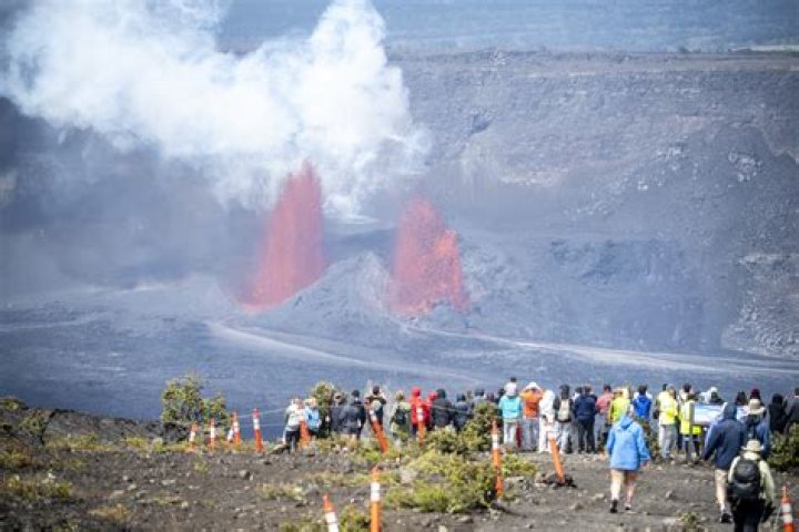 What are the 5 Hawaiian volcanoes?