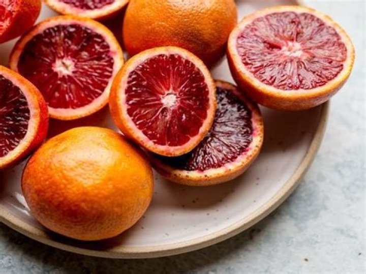 What are the benefits of blood oranges?