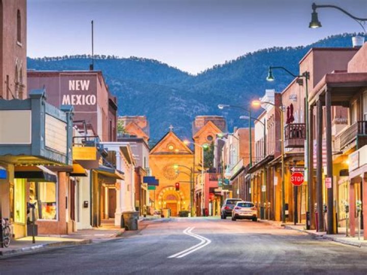 What are the best things to do in Santa Fe New Mexico?