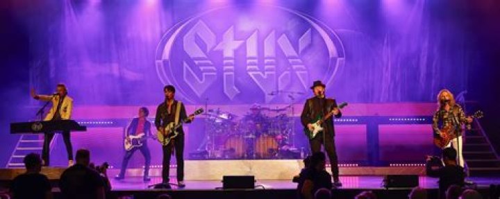 What band members are touring with Styx?