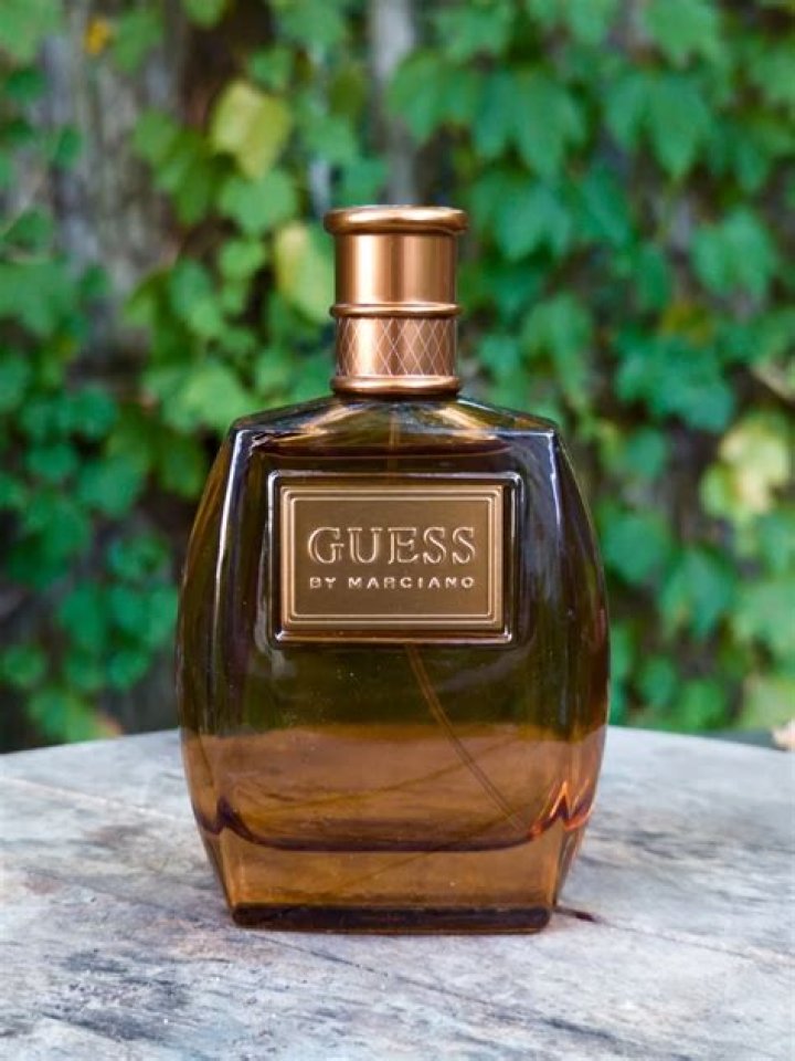 What does Guess Marciano smell like?