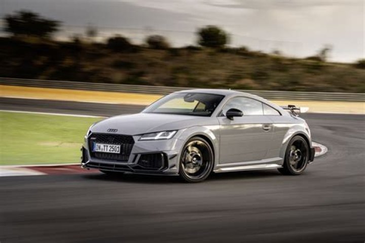 What engine is in Audi TT(8N) Coupe?