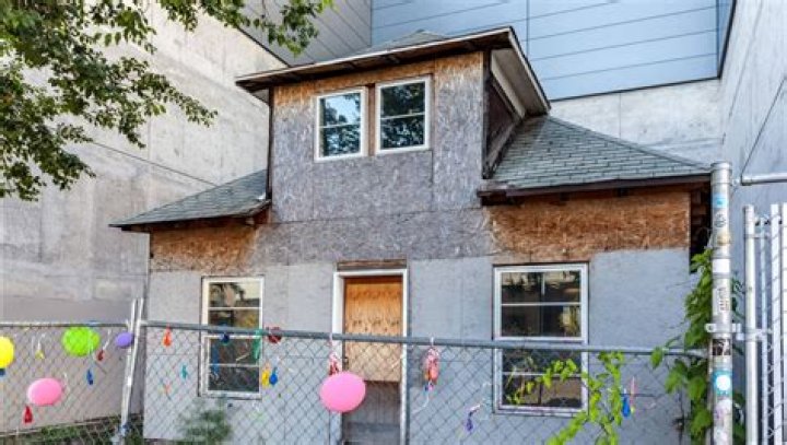 What happened to the up house in Seattle?