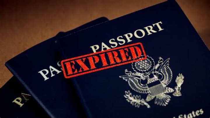 What happens if my Thai passport expires?