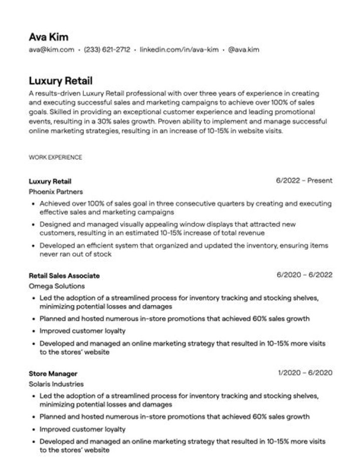 What is a good summary for a retail resume?