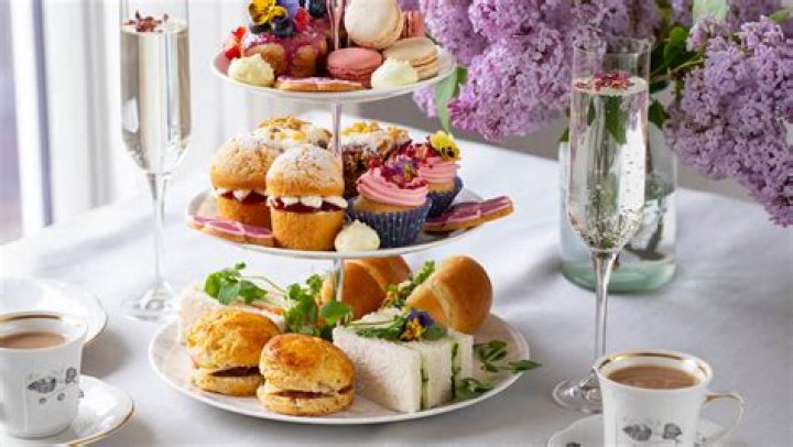 What is a typical afternoon tea menu?