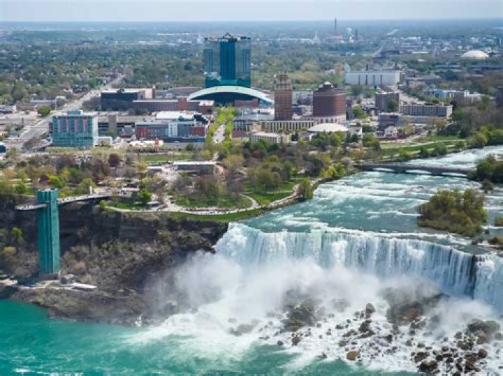What is bad about Niagara Falls?