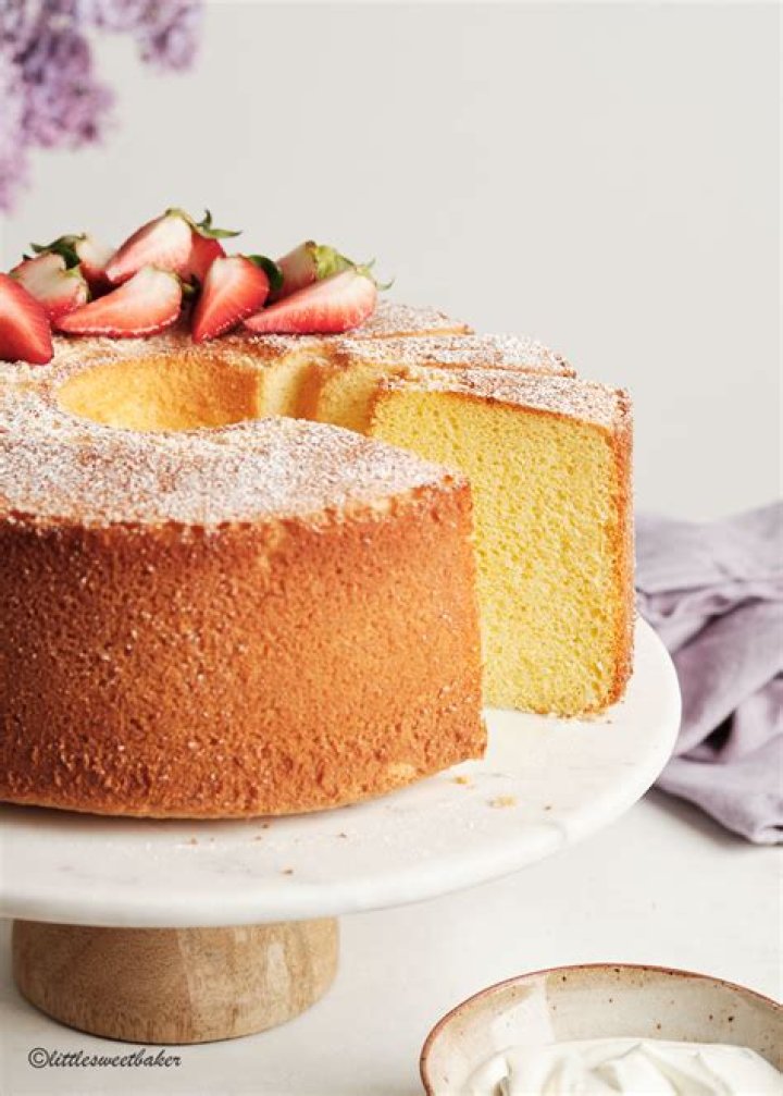 What is chiffon cake method?
