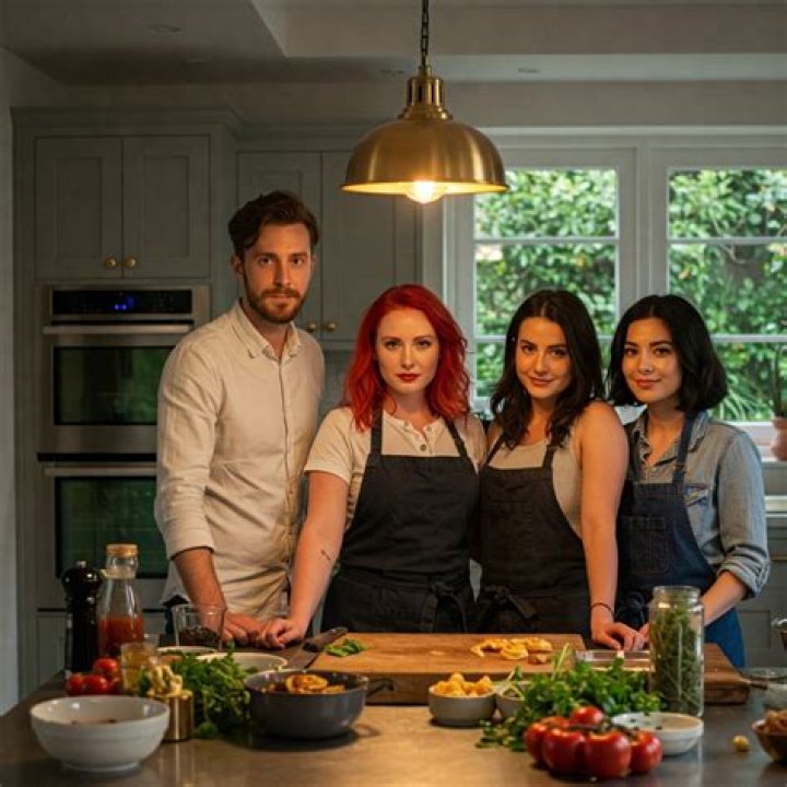 What is E304 in food?