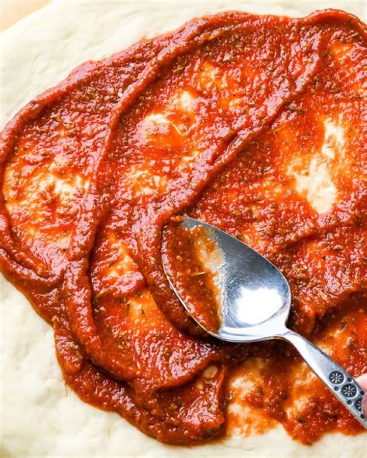 What is the best tomato sauce for pizza?