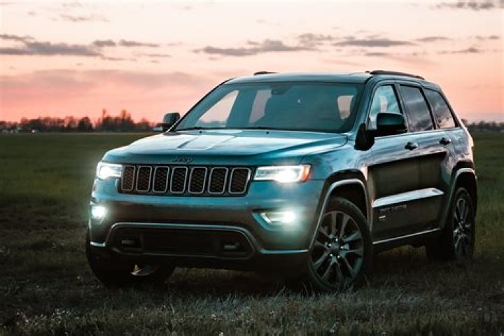 What kind of car is a 2014 Jeep Cherokee?