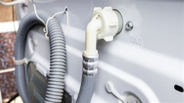 What size are washing machine hose fittings?