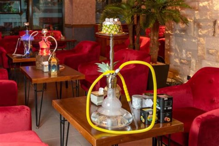 Where to find the best hookah parlours in Mumbai?