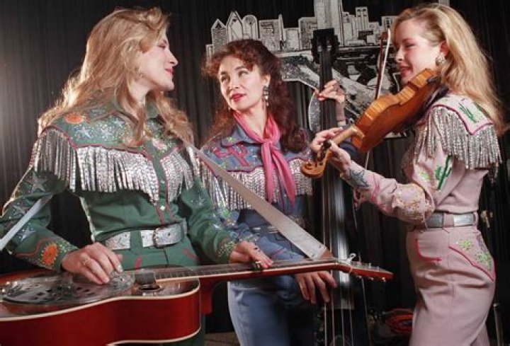 Who died from the band Tierra?