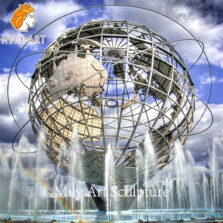 Who is famous for steel sculpture?