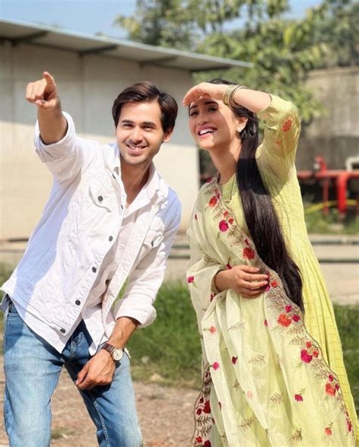 Who is shivangi kolhapure husband?